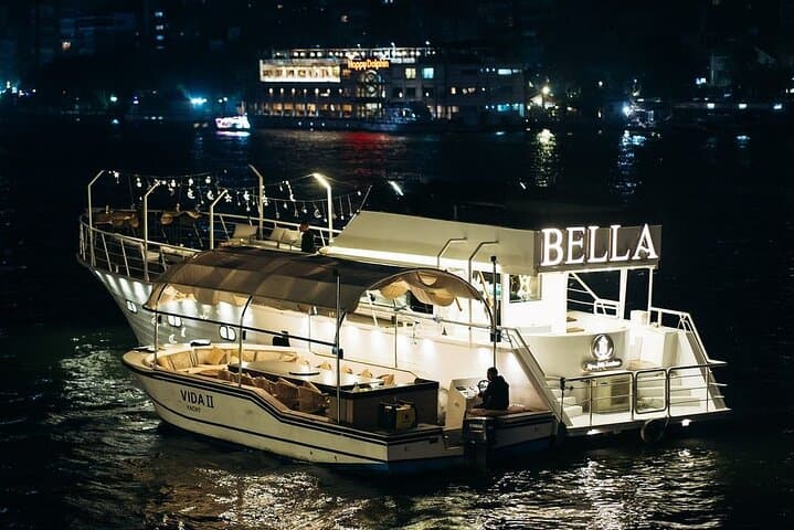 Private Nile River Yacht Tour