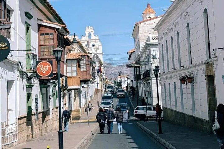 Tour storico e culturale a piedi a Sucre con guida