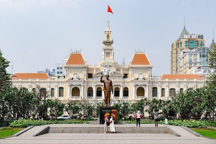 Ho Chi Minh City Highlights Day Tour från hamnen