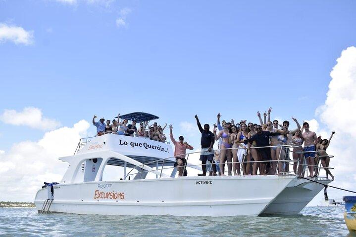 Punta Cana Catamaran Party Boat: Snorkling, öppen bar och snacks.