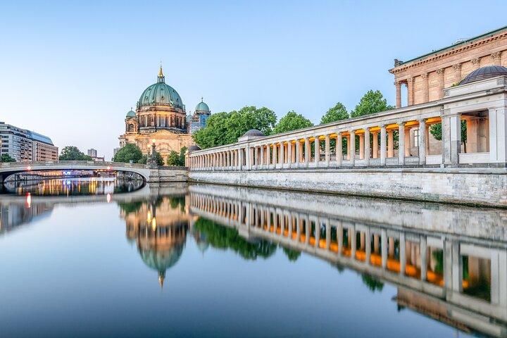 Excursión en tierra de lujo a Berlín desde el puerto de cruceros de Warnemünde