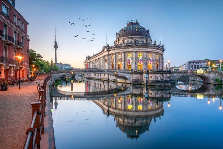 Bester Berliner Landausflug ab Warnemünde, Kreuzfahrthafen Rortock