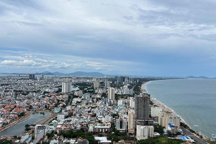 ブンタウビーチと海岸のランドマーク全日ツアー（学生付き）