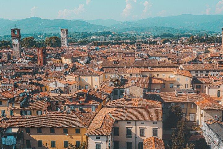 Wandeltocht door Lucca met audio- en schriftelijke gids door een local