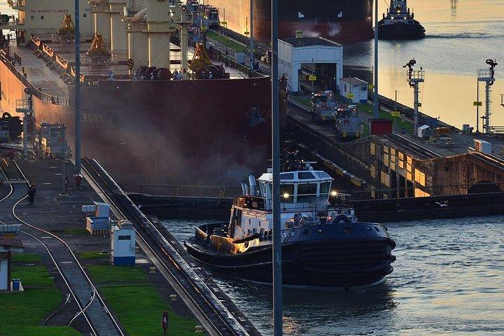 クルーズ船のパナマ寄港：ホテル宿泊、送迎、市内観光