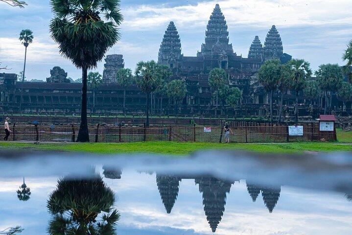 Angkor Sunrise Private Day Tours