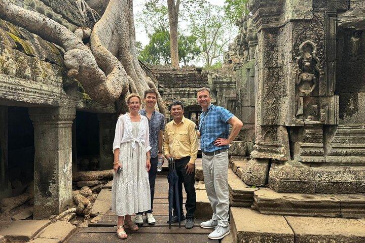 Angkor Sunrise Private Day Tours