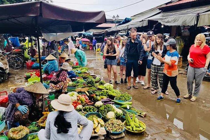 Hoi An /Da Nang Market Tour, Boat Ride, and Cooking Class