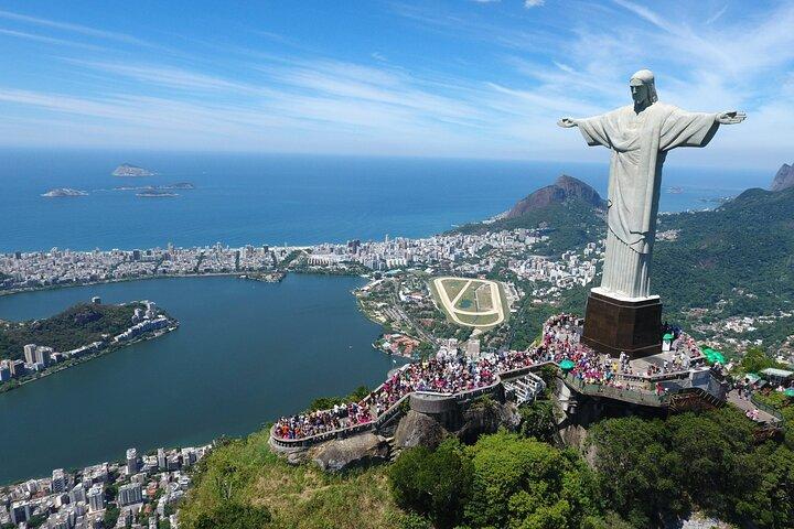 Explore Um dia no Rio de Janeiro com Almoço