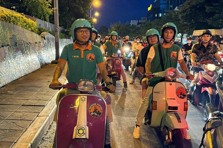 ハノイ・ベスパ・アフター・ダークストリート・フードツアー-隠れた宝石列車通り