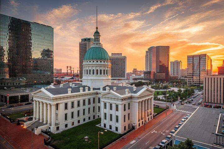 St. Louis & Gateway Arch NP Self Guided Drive & Walk Audio Tour