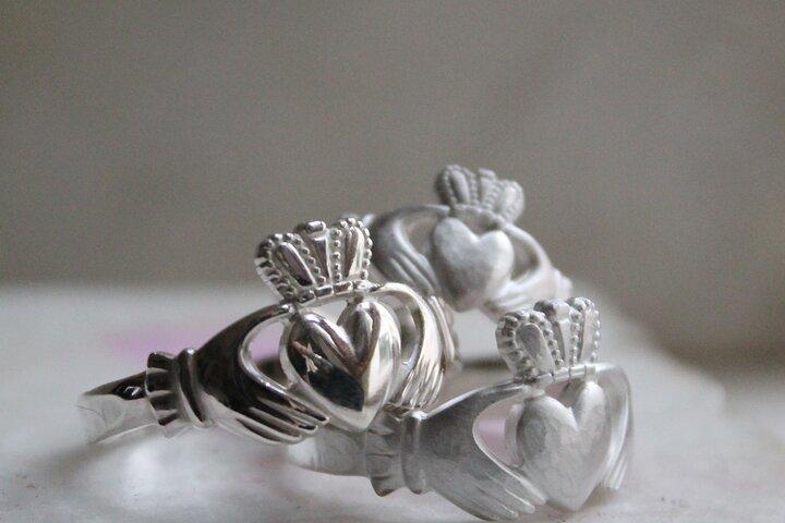 Dublin Jewellery Smeed je eigen zilveren Claddagh Ring Workshop