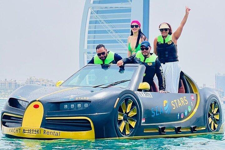 プライベート送迎と写真撮影付きのジェットカー体験ドバイ