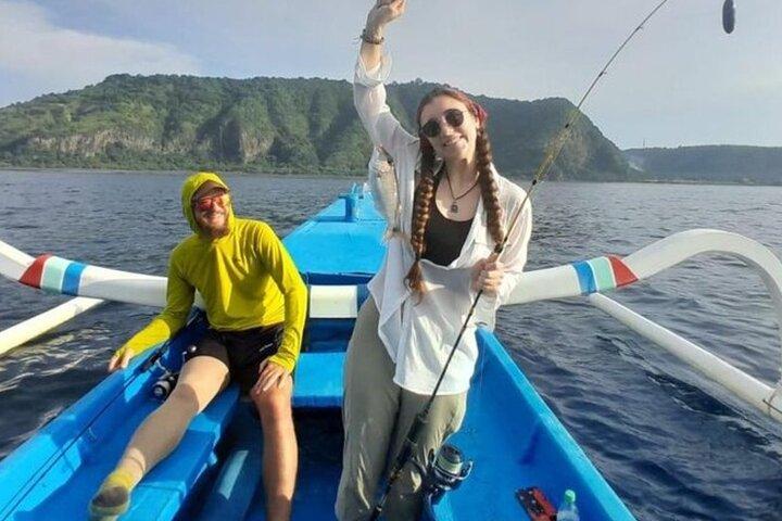 Bali：釣り旅行＆ブルーラグーンシュノーケリング（ランチ付き）