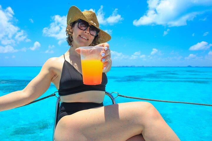 カンクン・カタマランクルーズ（イスラ・ムヘレス島）シュノーケリング＆ランチ付き