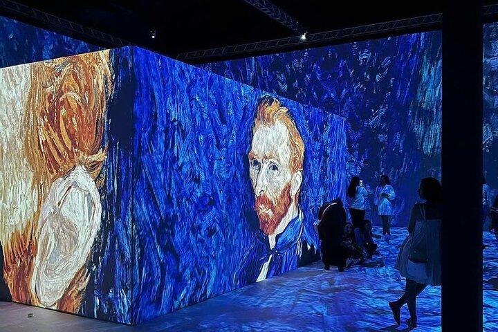 [Kostenlose E-sim] Saigon Cafe Hopping mit Van Gogh Monet Ausstellung