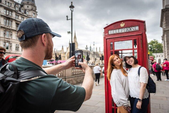 オンボードHMSベルファストに乗って、ロンドンの30以上の観光ツアーをご覧ください
