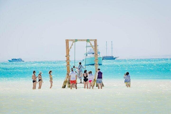マルサ・アラムからオレンジベイとフラ・フラ島への豪華クルーズ