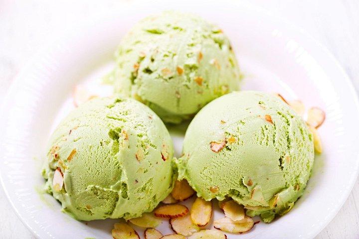 地元のシェフと一緒にイタリアのパスタとデザートの作り方を学びましょう
