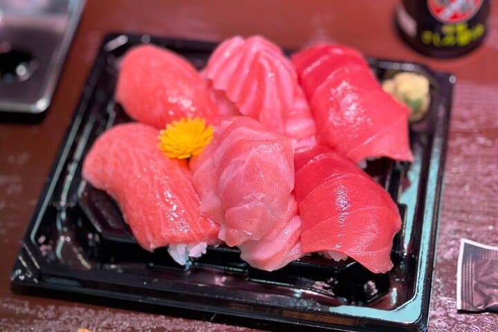 Tokyo Tsukiji Fish Market Food and Walking Tour