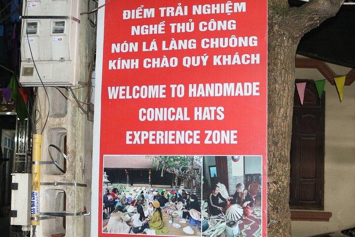 Das berühmte traditionelle Chuong Handwerksdorf aus Hanoi