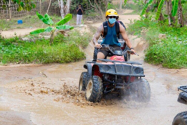 Passeio de quadriciclo e tirolesa de Phuket