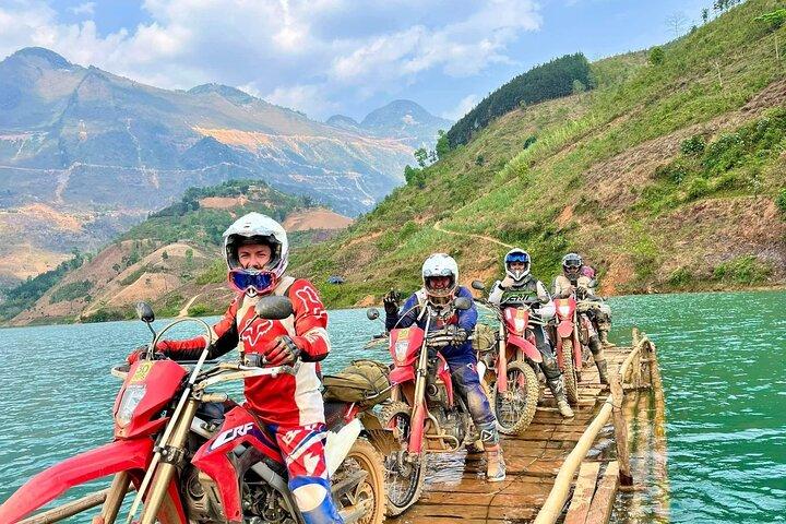 Motorcrossmotor 2 dagen buiten de gebaande paden + privékamer