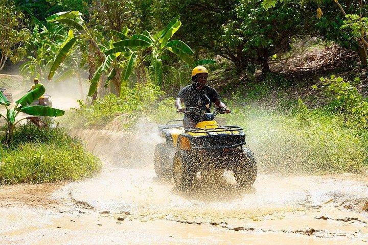 プーケットから90分のATV乗馬と大仏