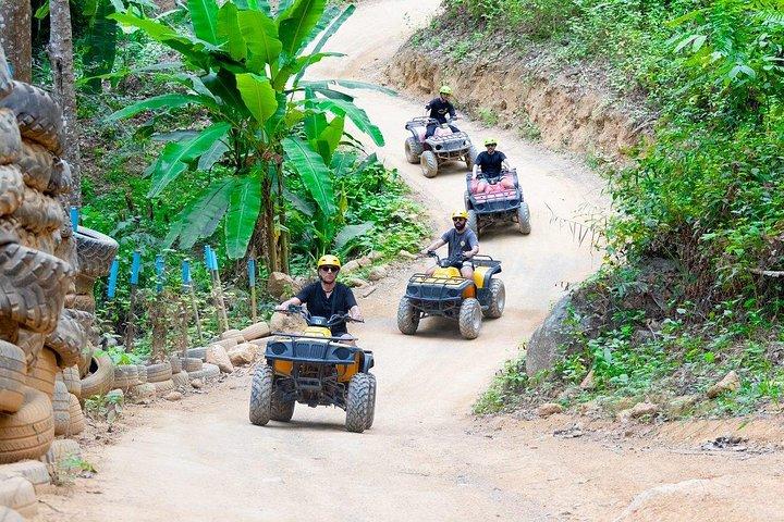 プーケットから90分のATV乗馬と大仏