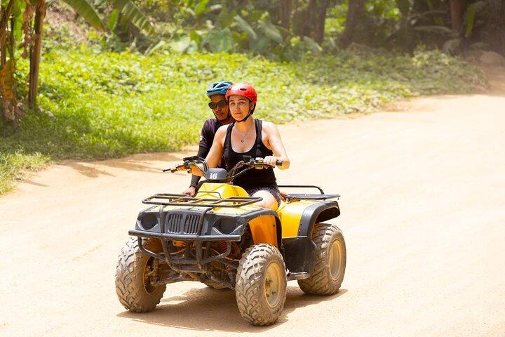 プーケットからの2時間のATV乗車と大仏