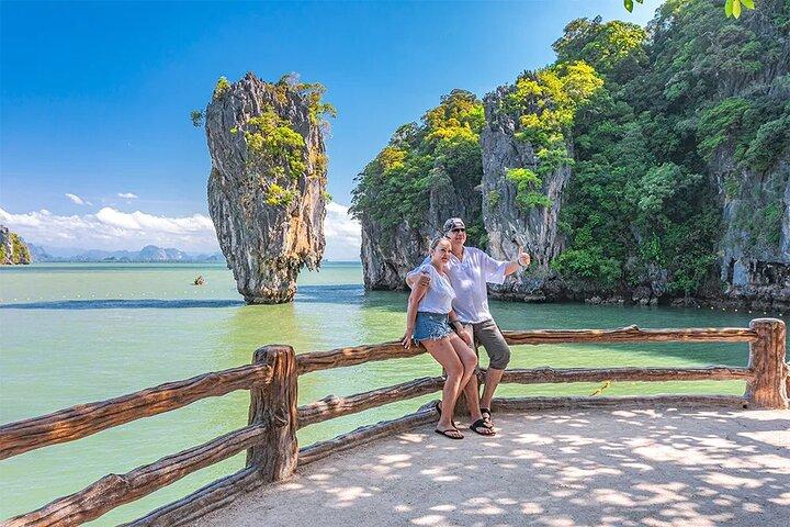 プーケット発、カタマラン船で行くパンガー湾とカヌーの日帰り旅行
