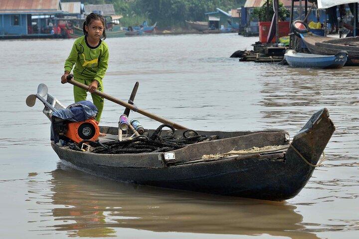 Privat taxa Phnom Penh til Siem Reap omfatter flydende landsbyer