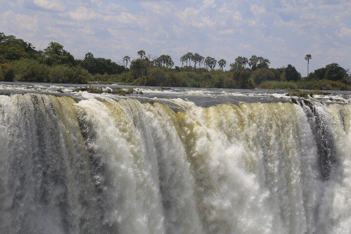 Simbabwe & Sambia: Geführte Tour zu den Wasserfällen von beiden Seiten