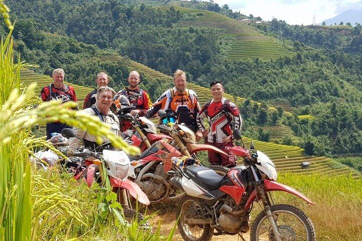 Excursão de 3 dias para motocicleta Dirt Bike de alta qualidade + quarto privado