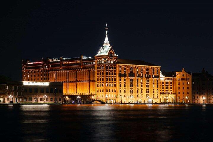 Venice Night Boat Tour from Zattere