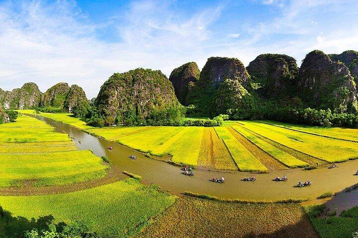 Hoa Lu och Tam Coc lyxdagstur