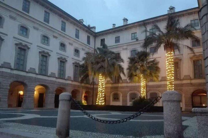 Isola Bella's palace and gardens with a private local guide