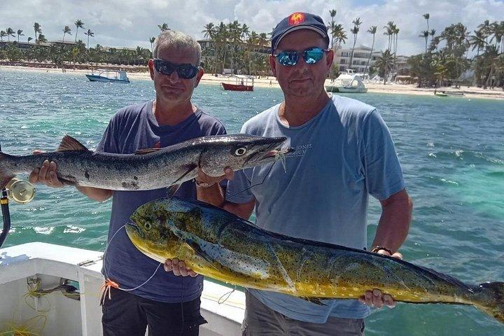 FISHING PRO CHARTERS - Boat Excursion - Sobre Las Olas