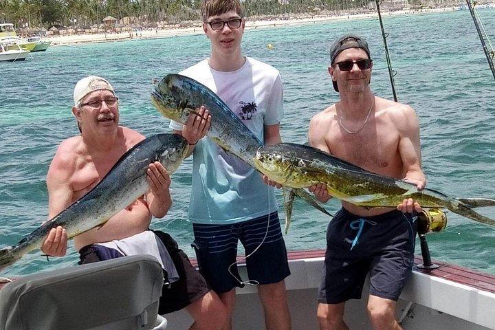 FISHING PRO CHARTERS - Boat Excursion - Sobre Las Olas