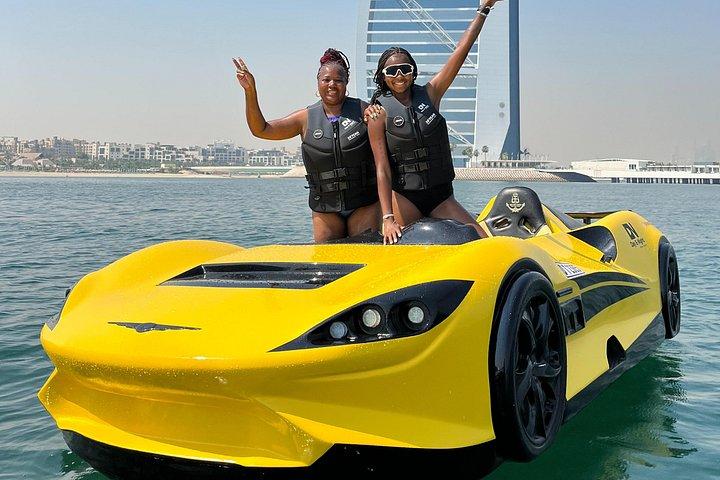 ドバイジェットカー乗車30分+ブルジュ・アル・アラブビュー+軽食無料