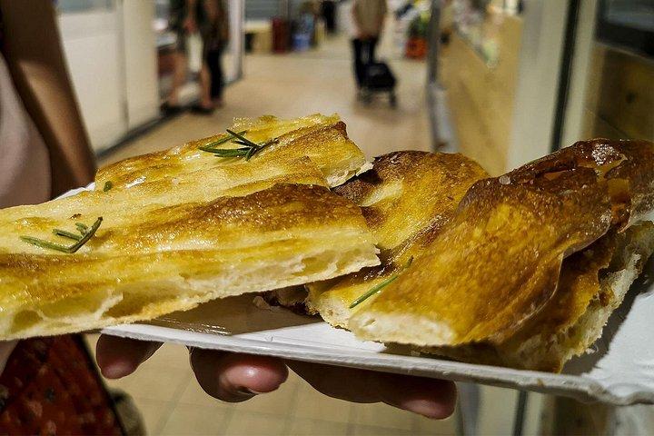 ローマ：トラステヴェレ・フードツアー（ローカルフード＆ワインテイスティング付き）
