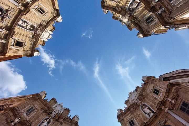 地元のガイドによる音声ガイドと書面ガイド付きのパレルモウォーキングツアー