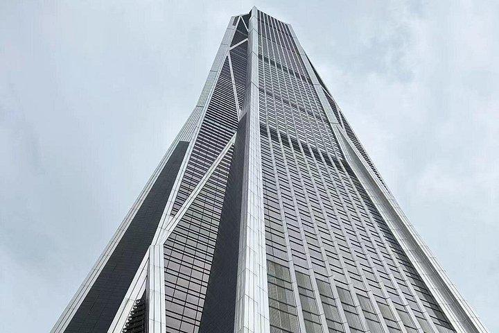 香港から深センへのフレキシブルな旅程のツアー / 英語
