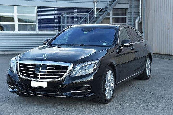 プライベートビジネスクラストランスファー: アムステルダムからブリュッセルへラグジュアリー