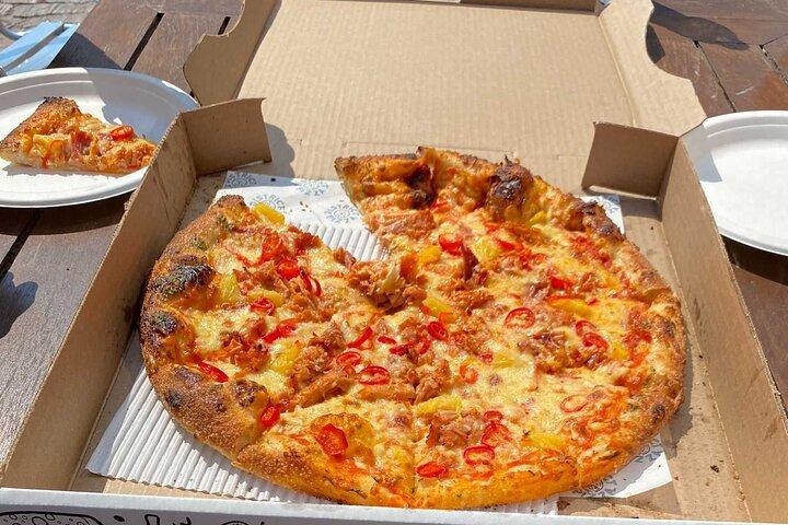 トロント：ローカル＆インターナショナルフレーバー付き本格フードツアー