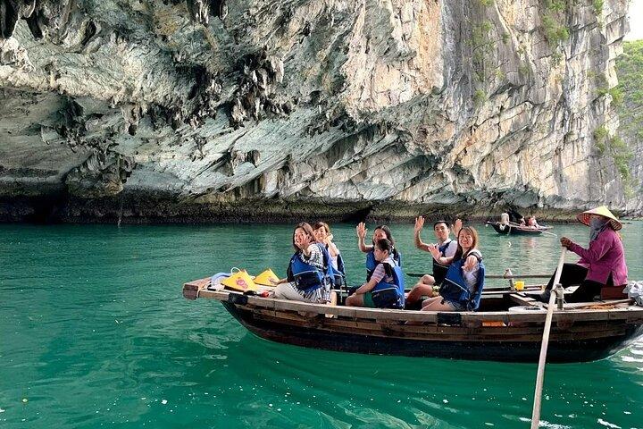 2 giorni e 1 notte in crociera di lusso a 4 stelle nella baia di Ha Long