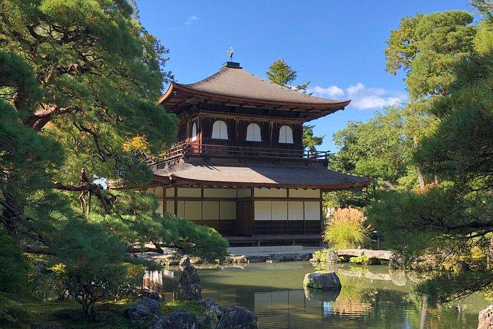 La caminata al monte Daimonji incluye templos, santuarios y jardines de Kioto