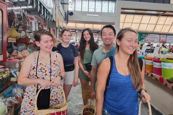 チェンマイ：少人数制タイ料理教室、ブアトーンの滝