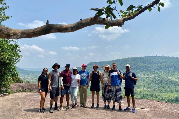 Phnom Kulen Waterfall & the Sacred 1000 Lingas (Guide)