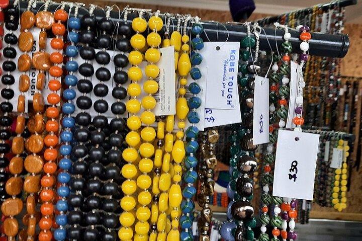 African Jewelry and Crafts Shopping Tour
